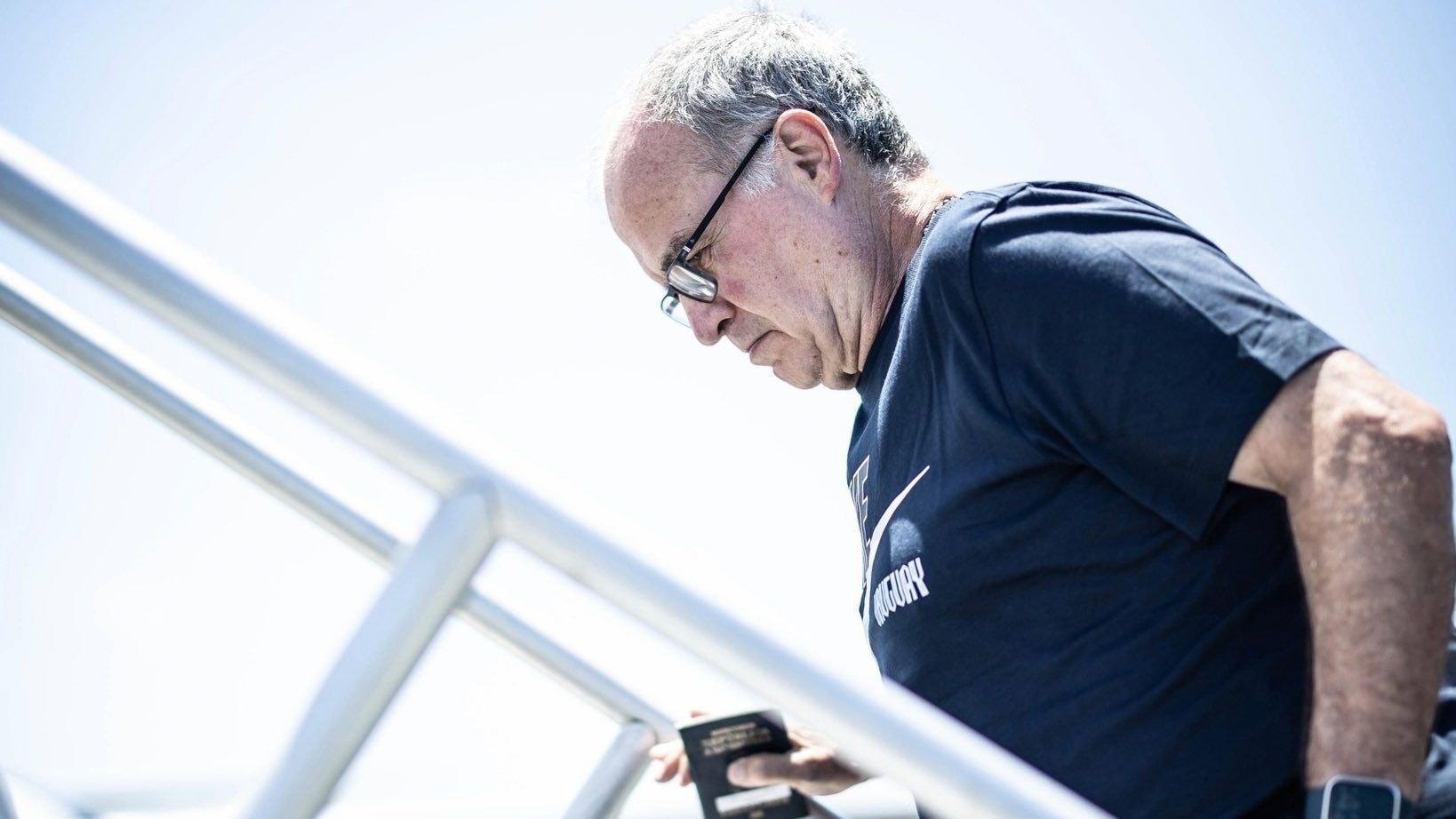 Bielsa se despede da Seleção Uruguaia após dura conversa, revela jornalista