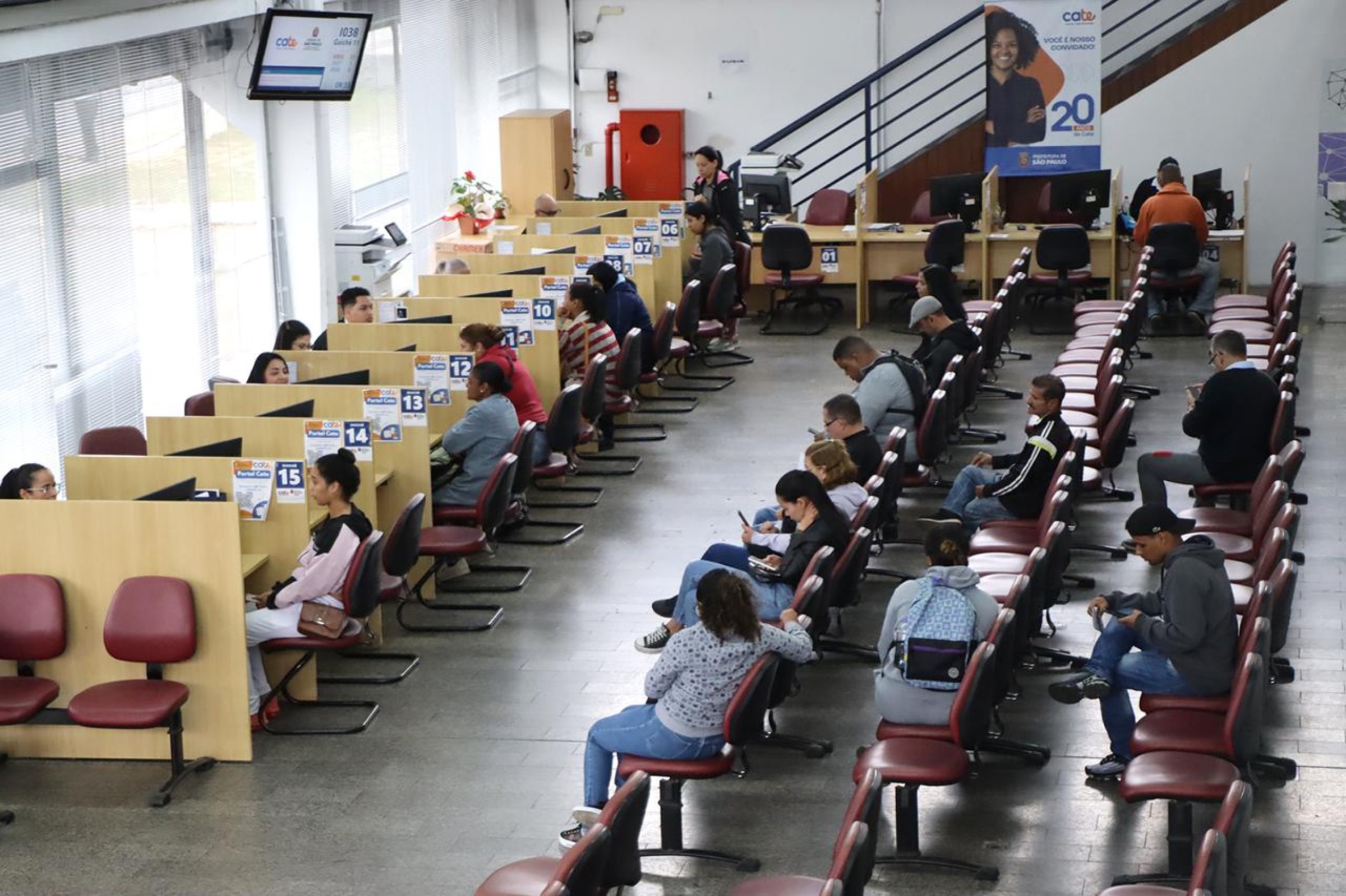 Desocupação sobe em 15 estados no 1° trimestre de 2026, diz IBGE