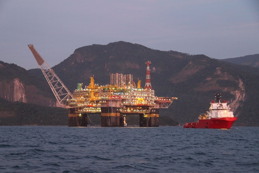Com lances de quase R$3 bi, Petrobras arremata 12 blocos na Bacia de Campos