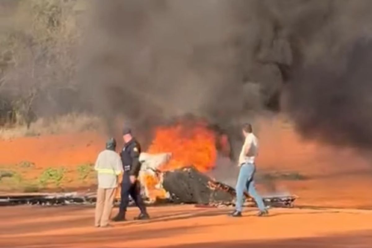 Queda de avião de pequeno porte deixa 1 morto em Mogi Mirim