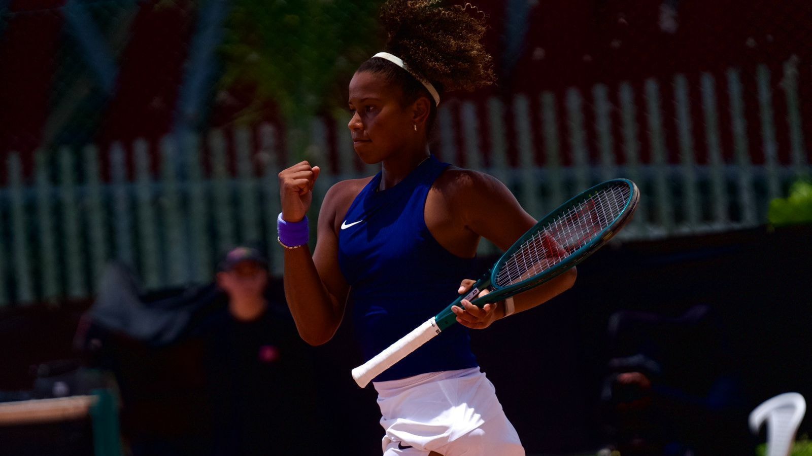 Roland Garros: Victoria Barros avança e segue em busca de título inédito