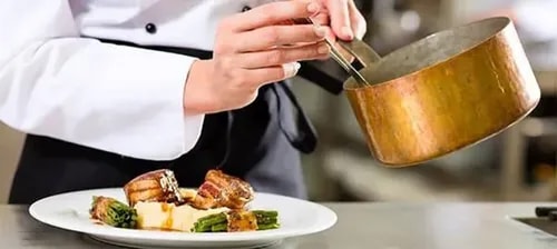 Curso de gastronomia oferece 200 vagas para cozinheiras em Salvador