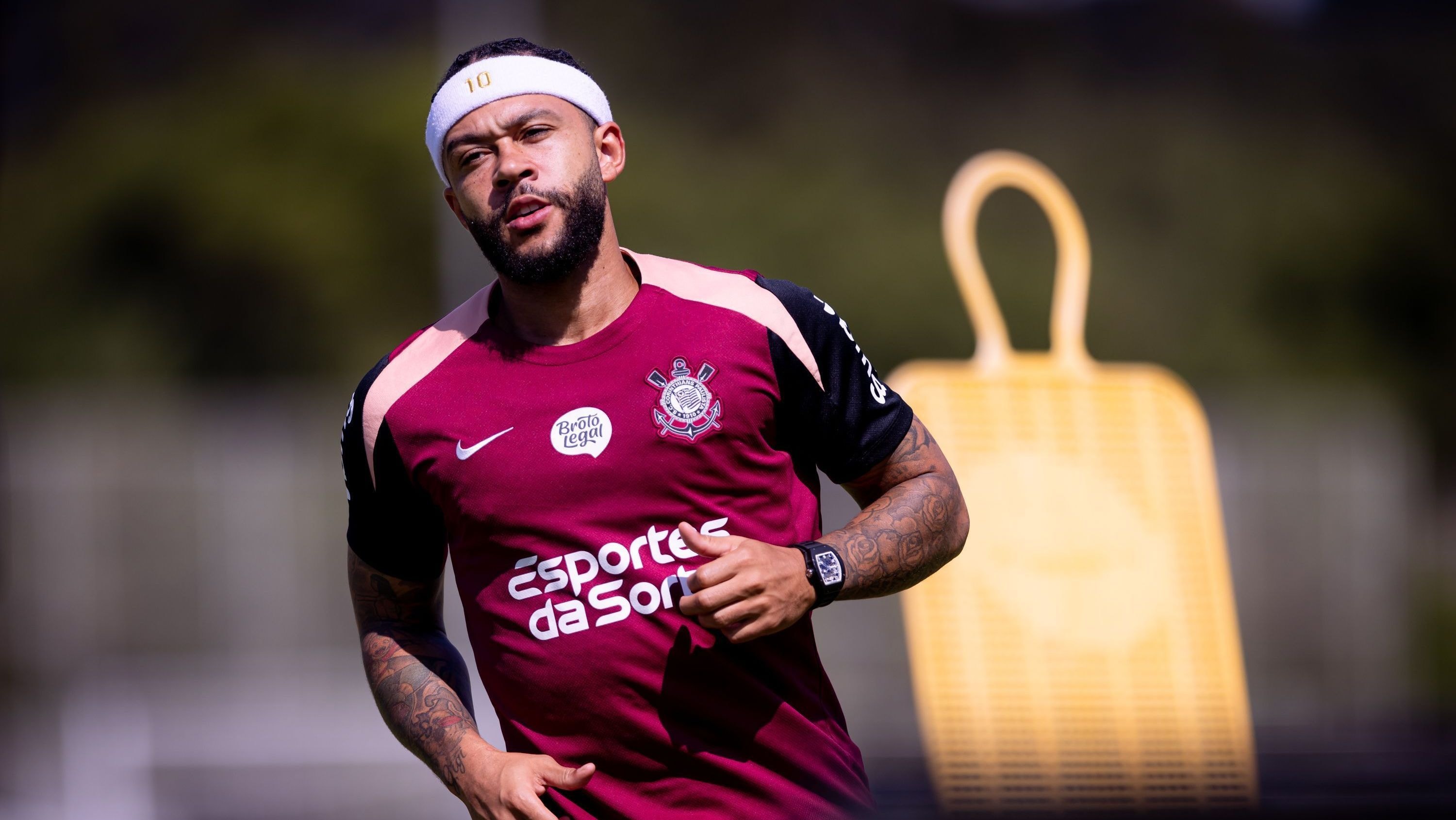 Dublador flagra Hugo Souza acusando árbitro de chamar Matheuzinho pra briga