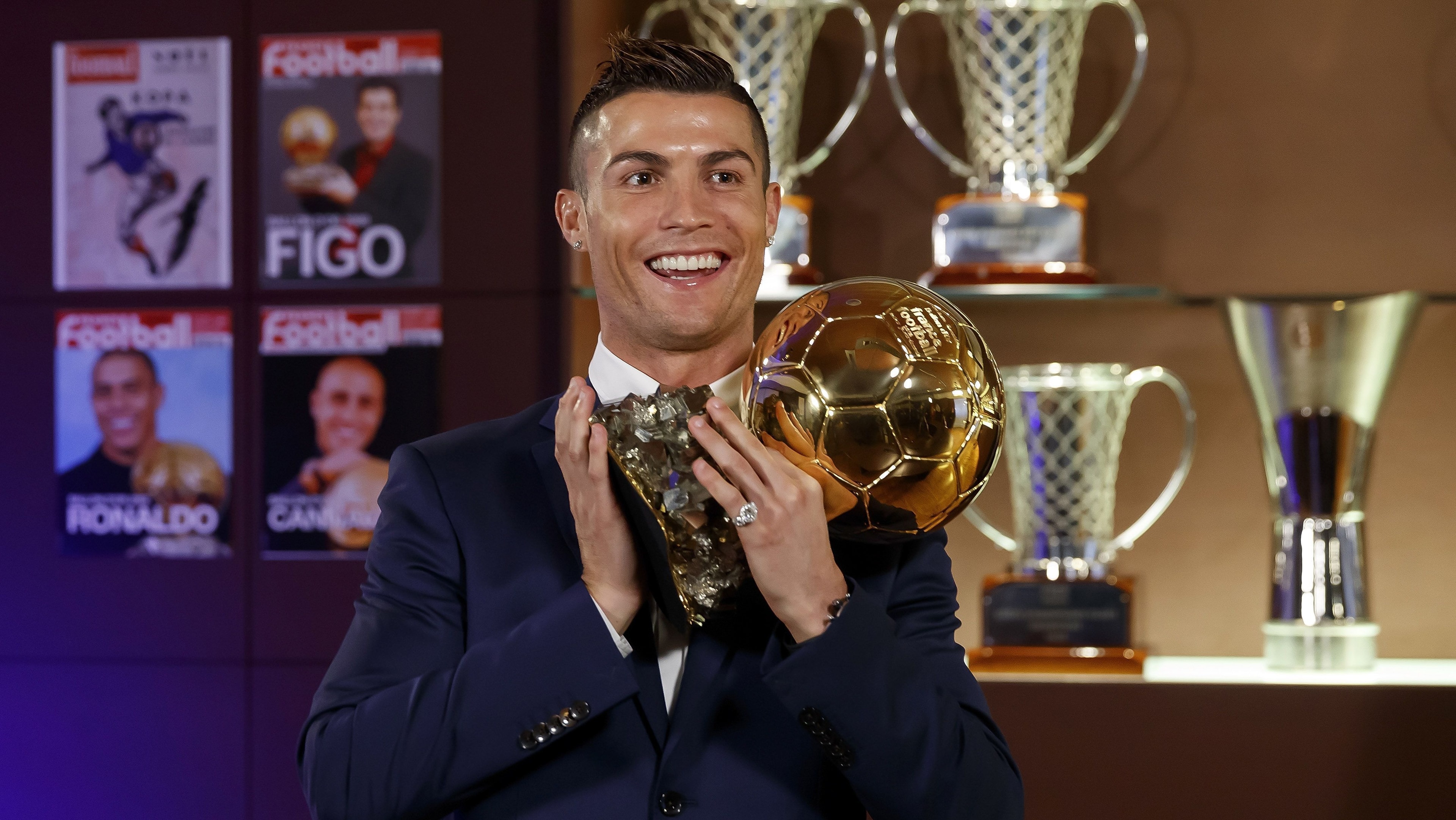 Uefa exige explicações da Fifa sobre a presidência de Infantino