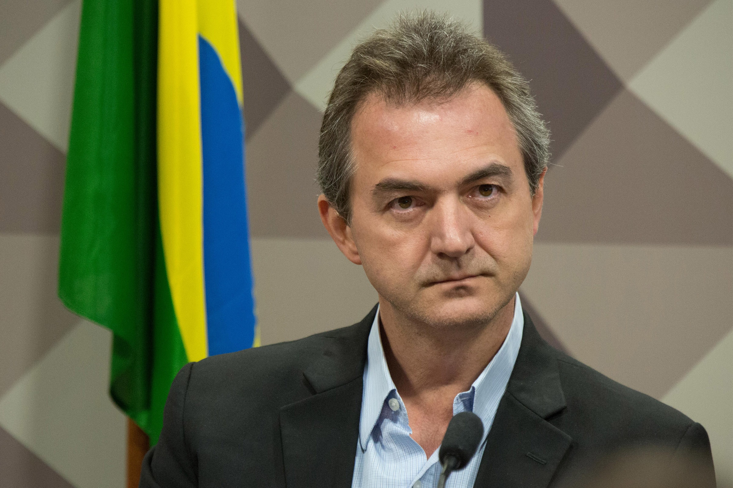 Irmãos Batista compram Avibras, fabricante de mísseis do Exército