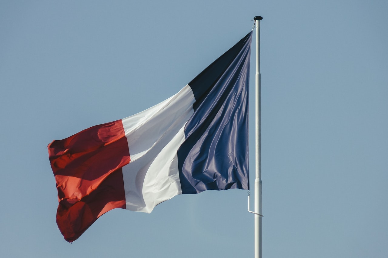 Títulos da França têm pior década desde 1803 e abalam mercado: o que acontece?