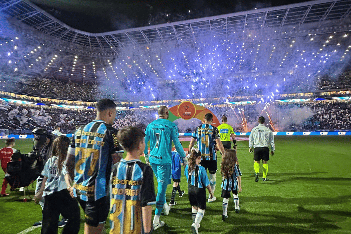 Grêmio quebra tabu sobre o Internacional e elimina Colorado em mata-mata