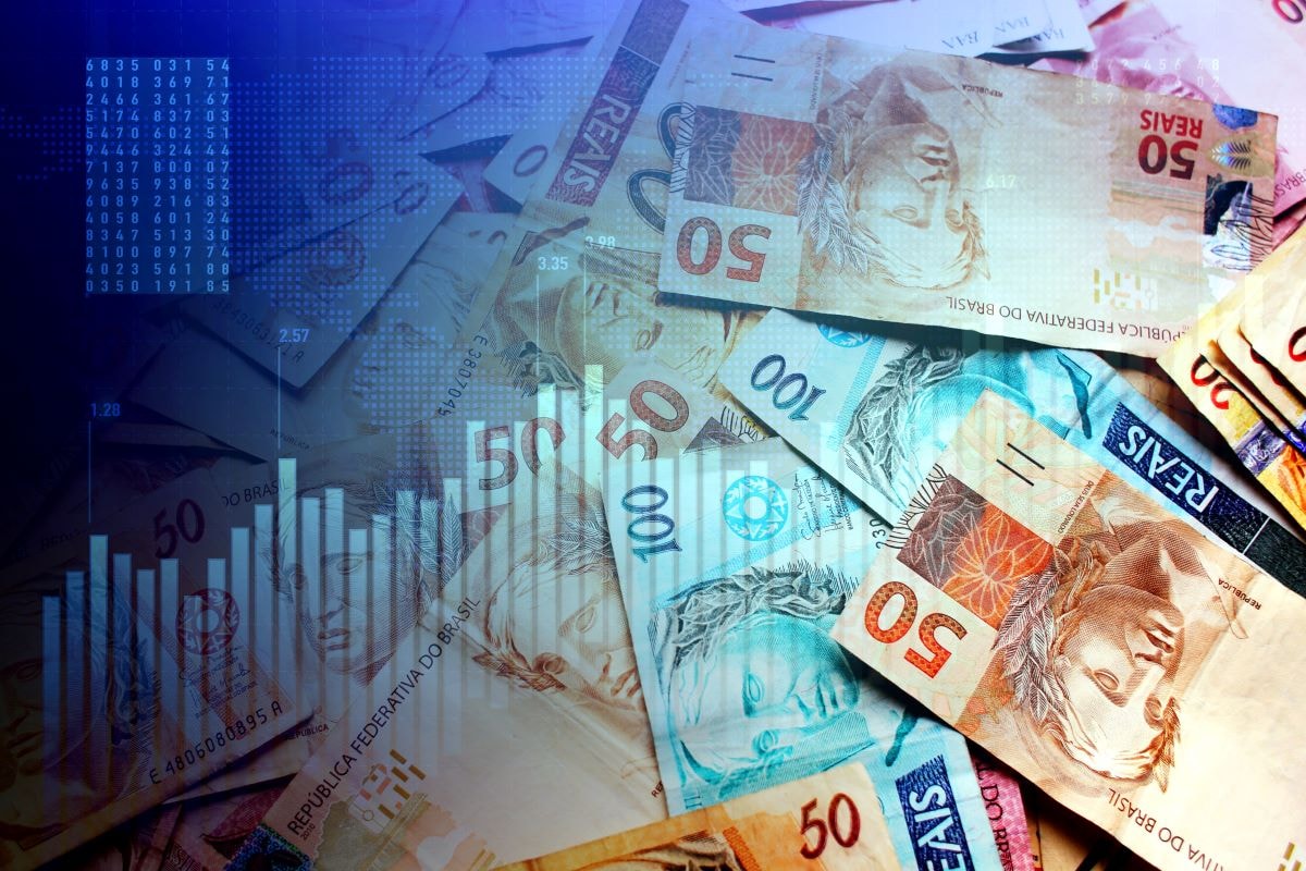 Fundos captam R$ 184,7 bilhões no semestre com impulso da renda fixa