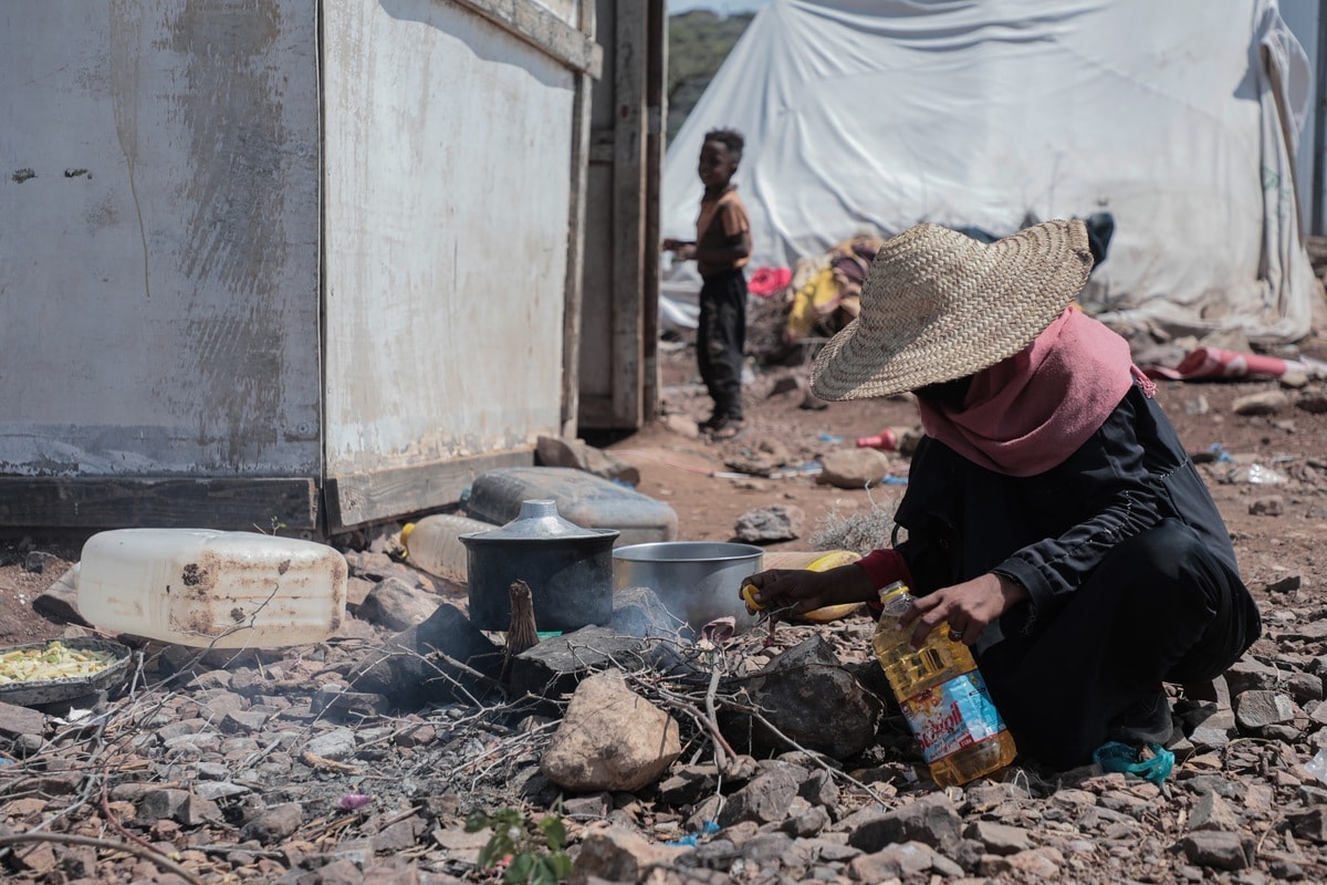 Guerra força mais de 200 mil pessoas a abandonarem suas casas no Iêmen