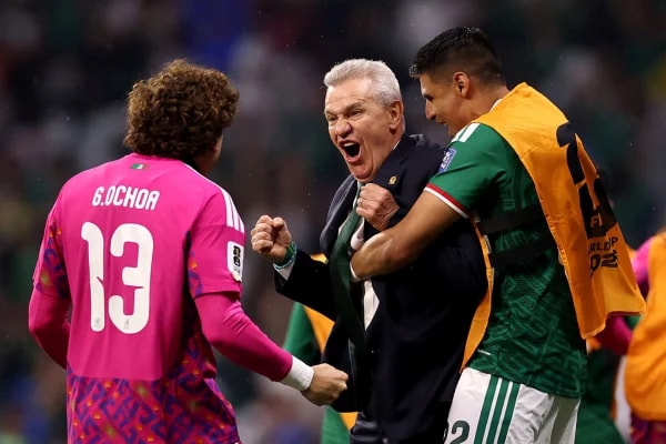 Técnico do México pede uísque para comemorar classificação na Copa