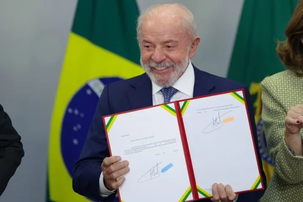 Lula grava programas para propaganda na TV em novo cenário; veja temas