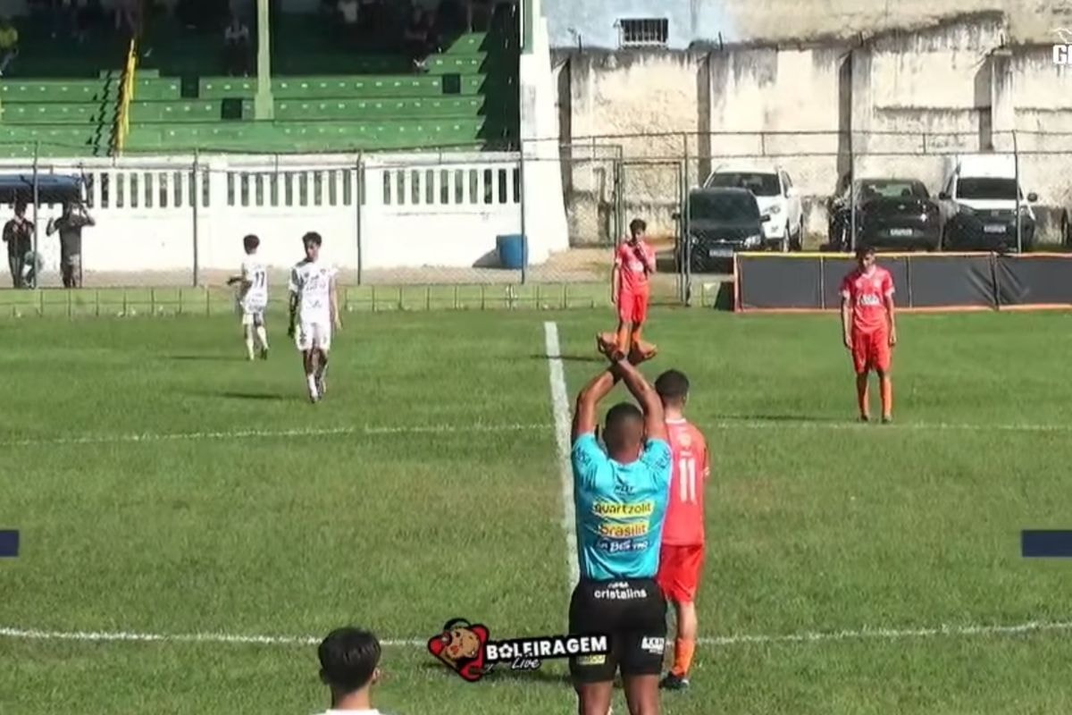 Juiz deixa partida e vai à delegacia após racismo no Paulistão sub-15