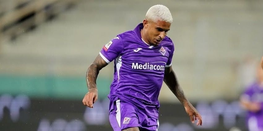Chelsea acerta contratação do goleiro Dibu Martínez, diz jornal