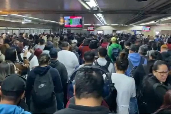 Tarcísio critica trabalhadores da CPTM em greve: "Aposta na baderna"