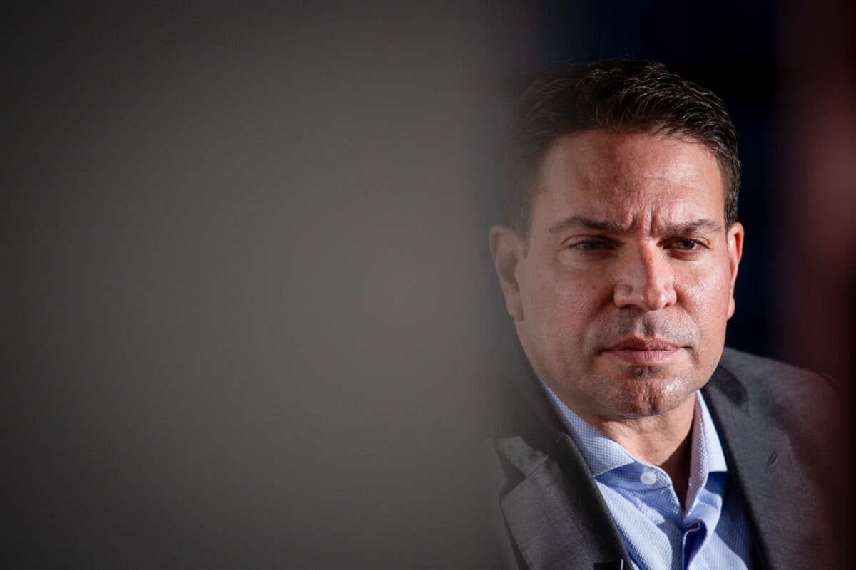 PF diz que delegado cooperou, mas não executou prisão de Ramagem