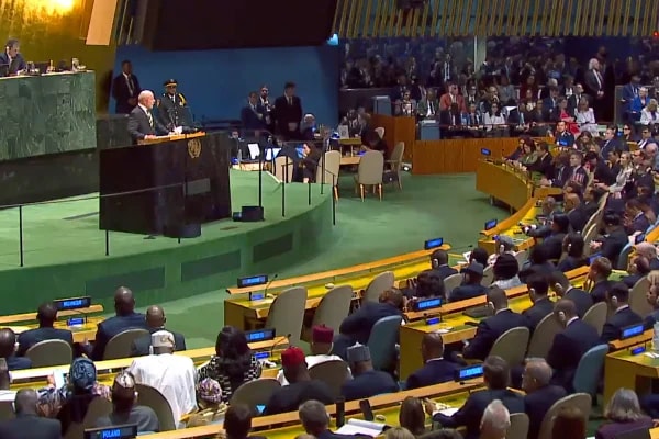 Lula é aplaudido quatro vezes durante discurso de 18 minutos na ONU