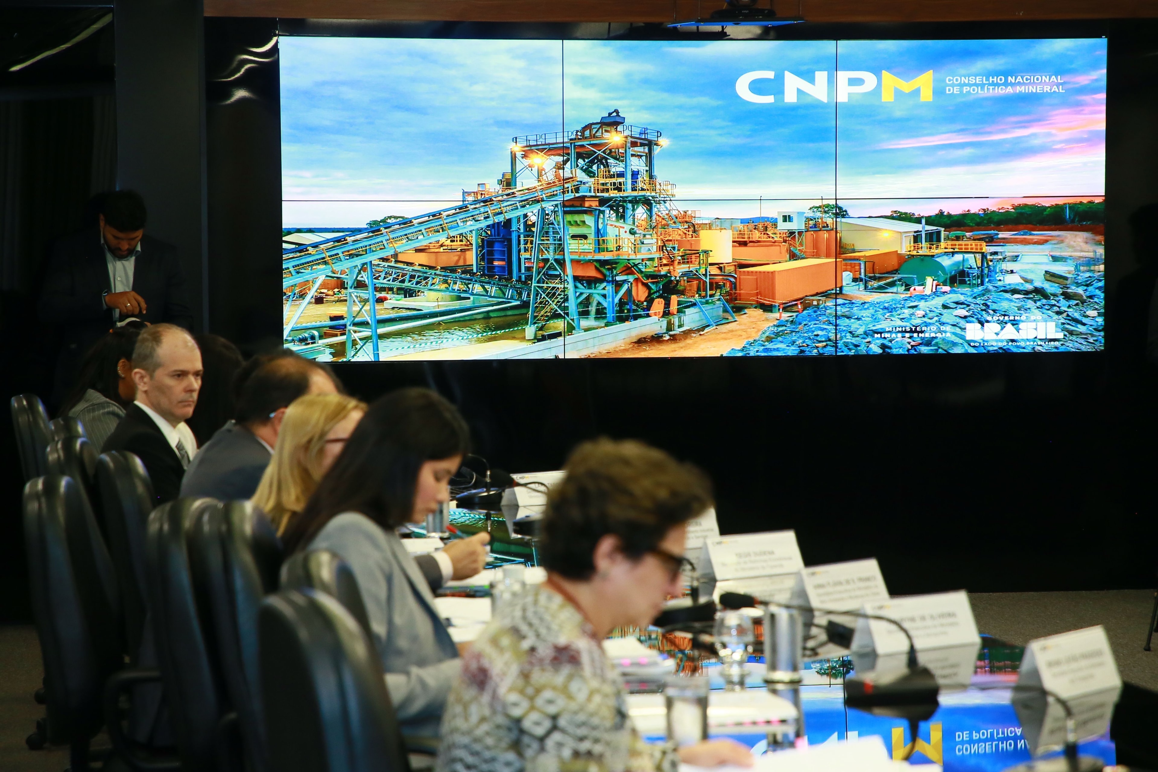 CNPM quer regras mais claras para taxas estaduais de fiscalização mineral