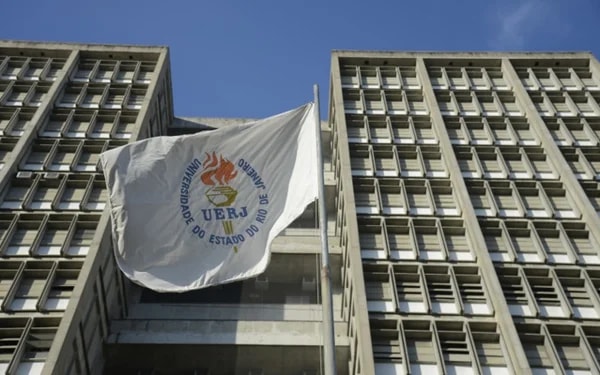 Após 3 meses, professores da UERJ decidem pelo fim da greve