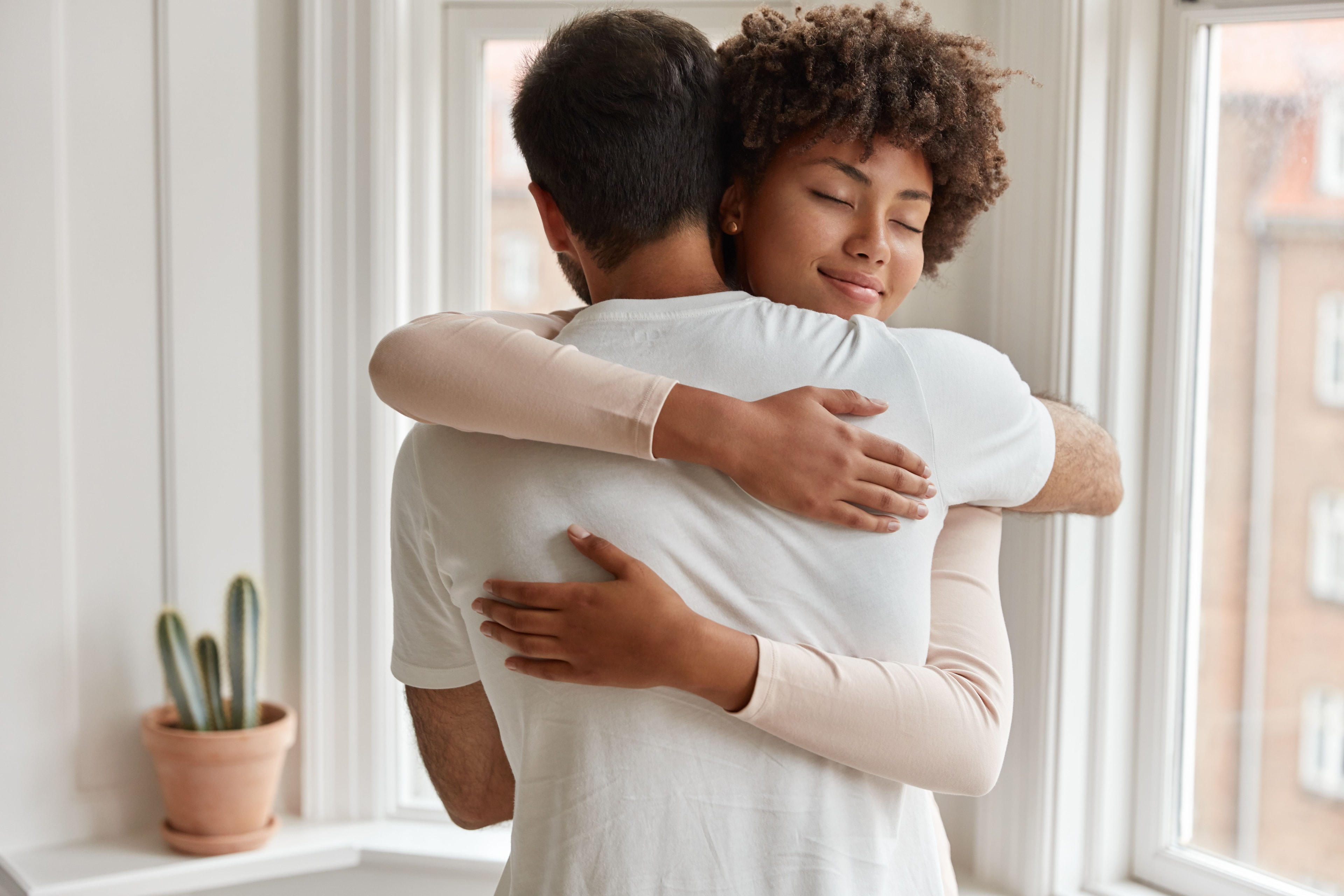 “Quem Ama Cuida”: como identificar uma relação tóxica, como a de Elenice?
