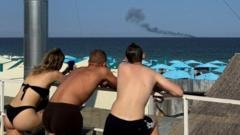 O balneário de luxo na Ucrânia em que turistas em praias lotadas convivem com o perigo constante de bombas e mísseis