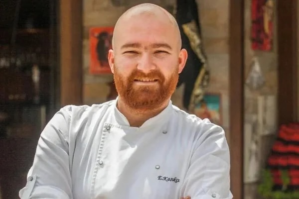 Vencedor do MasterChef Turquia é encontrado morto em casa aos 37 anos