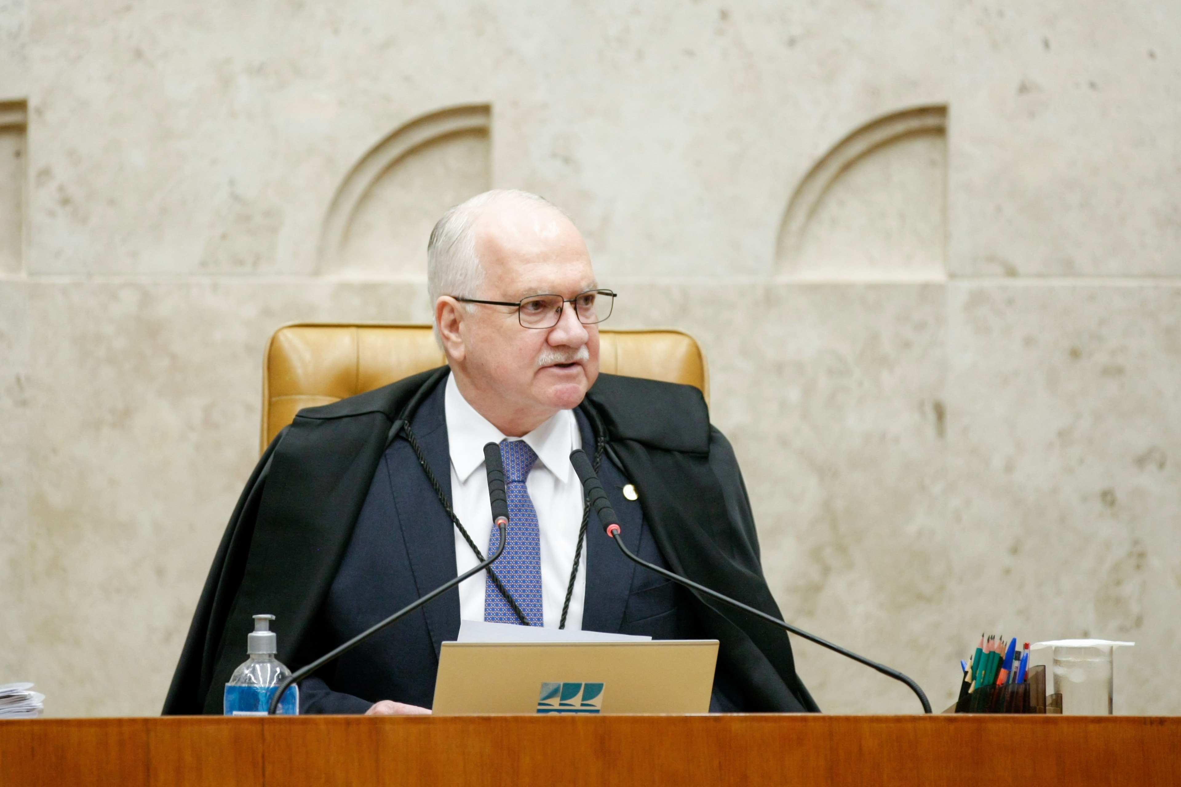 Juristas veem risco a sigilo da fonte em decisão de Moraes