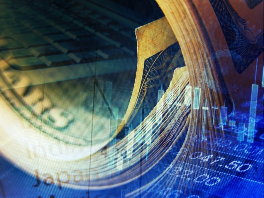 Dólar forte após eleição coloca exportadoras no radar: quais são as ações preferidas?