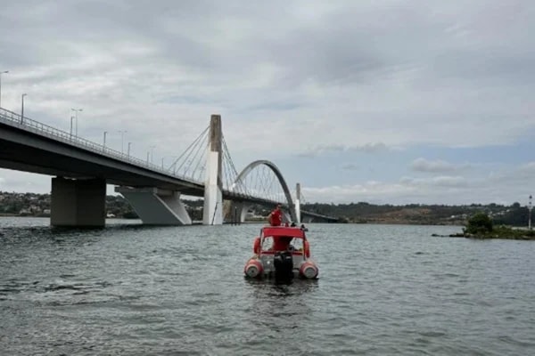 Bombeiros localizam corpo boiando próximo à Ponte JK, no Lago Paranoá