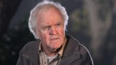 James Handy, ator de Jumanji, é morto a facadas aos 81 anos nos EUA, e enteado é suspeito de assassinato