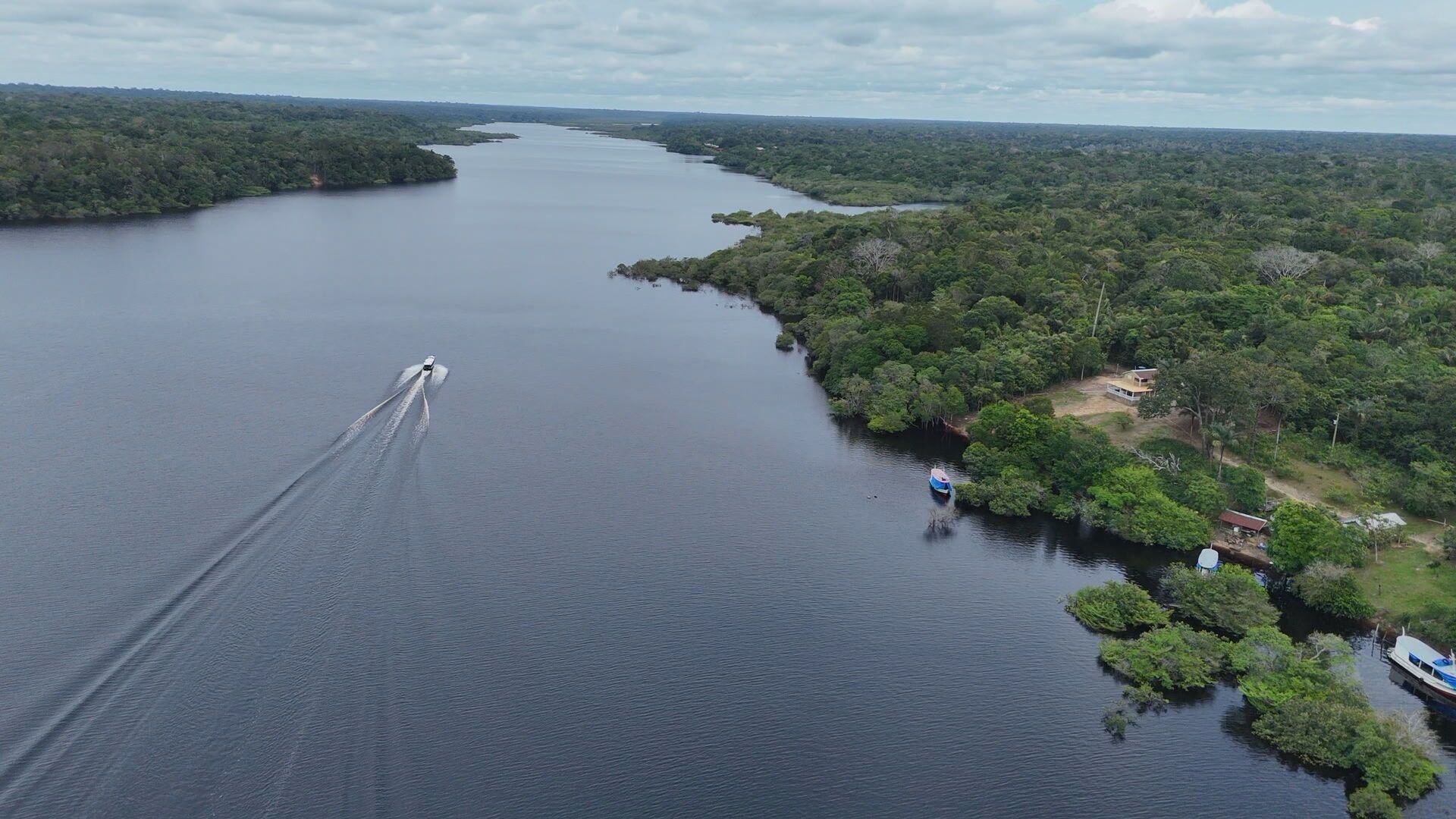 Cocaína e ouro ilegal impulsionam expansão do PCC e CV na Amazônia