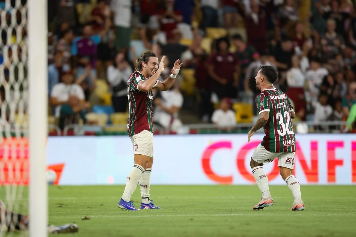 Brasileirão: No Maracanã, Fluminense vence o São Paulo por 2 x 1