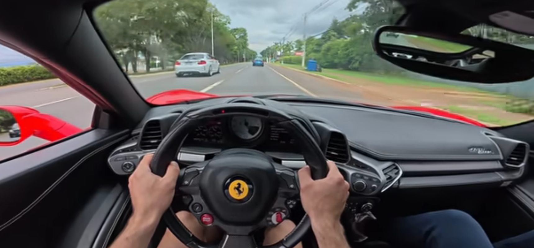 Youtuber e empresário são indiciados por racha de Ferrari a 183Km/h no Lago Sul