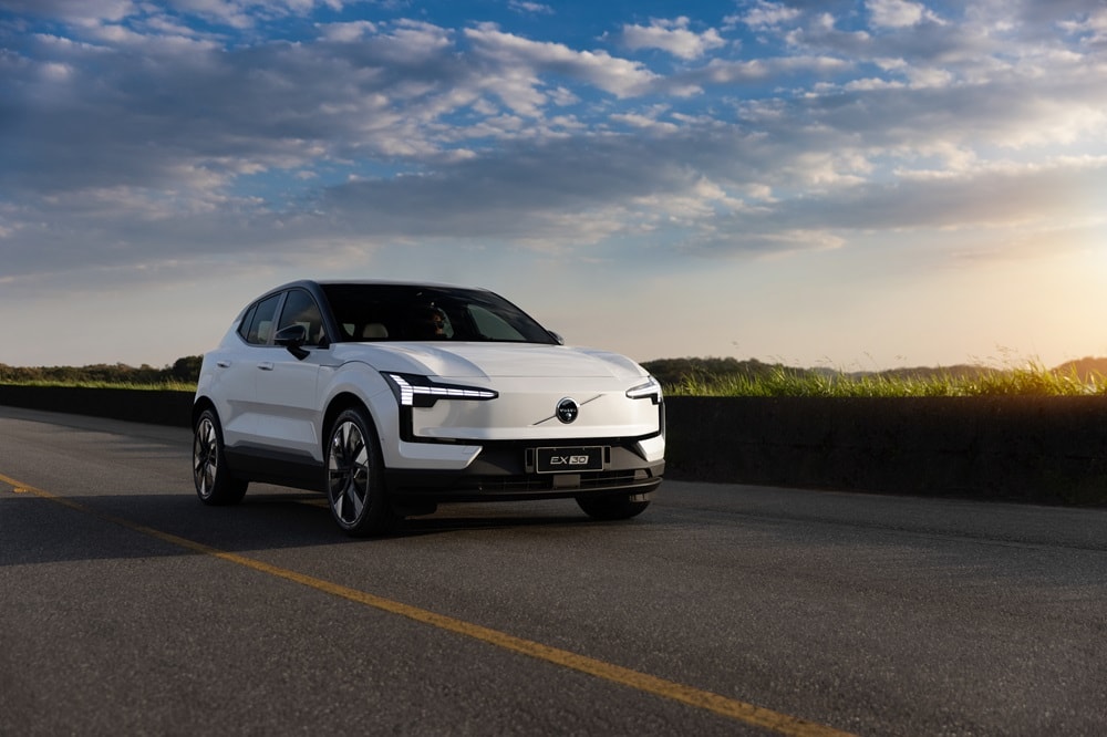 Volvo mira cliente de alta renda e libera compra parcial de carros no cartão