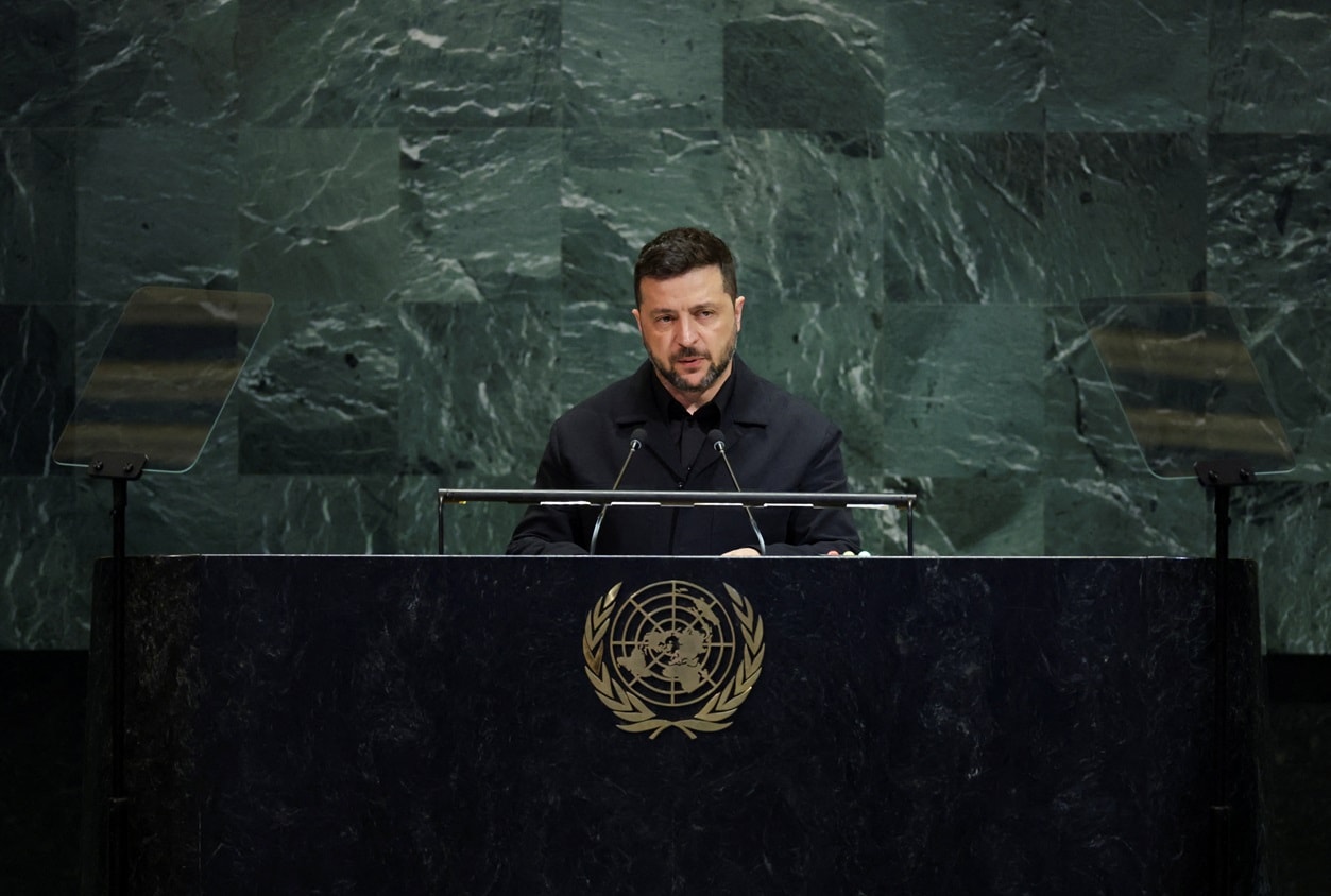 Zelensky, em carta aberta, convida Putin para conversações sobre fim da guerra