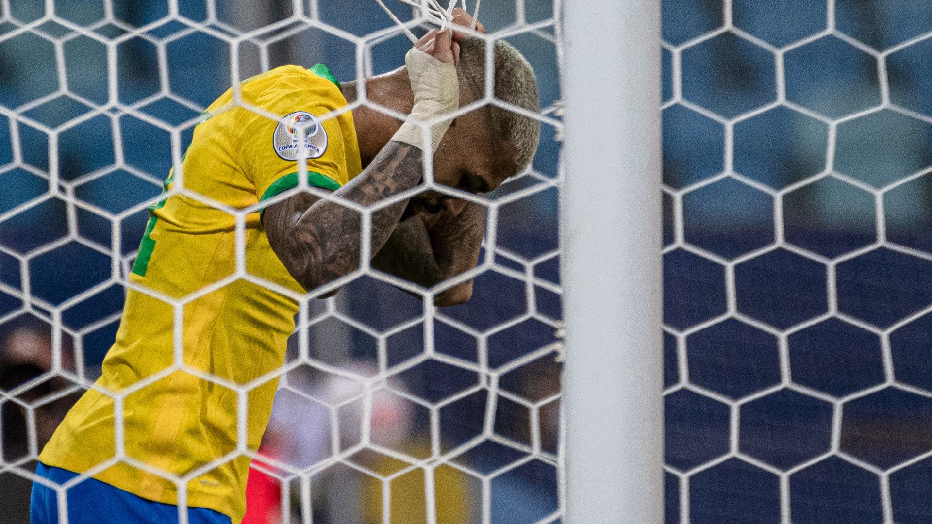 Caetano explica ausências de atletas de Flamengo e Palmeiras na convocação