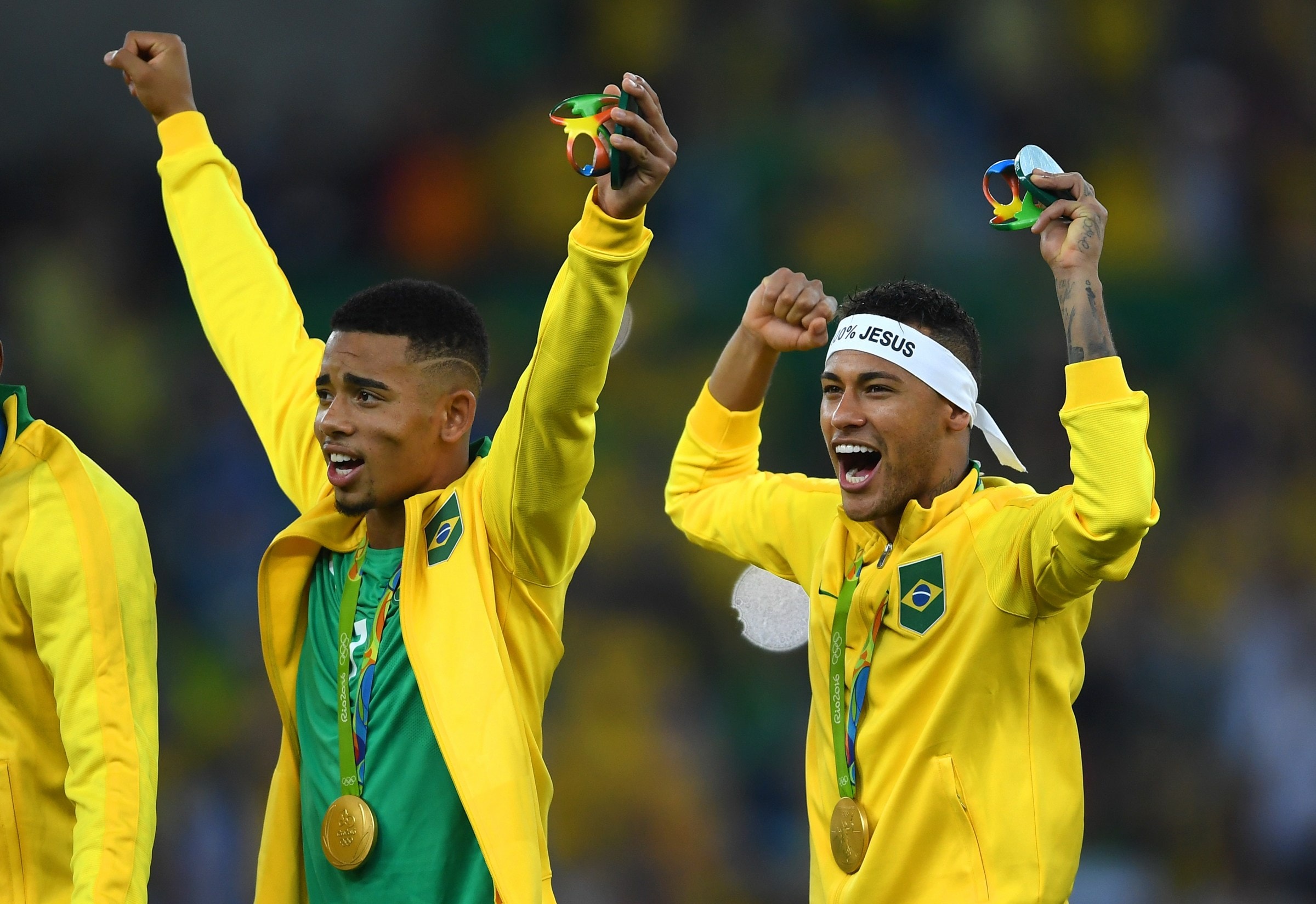 Gabriel Jesus celebra uma década do primeiro ouro olímpico do Brasil