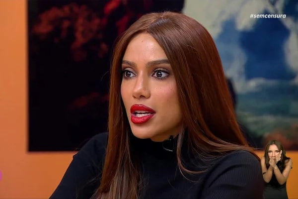 Anitta confessa que quis desistir da carreira: “Odeio esse negócio”