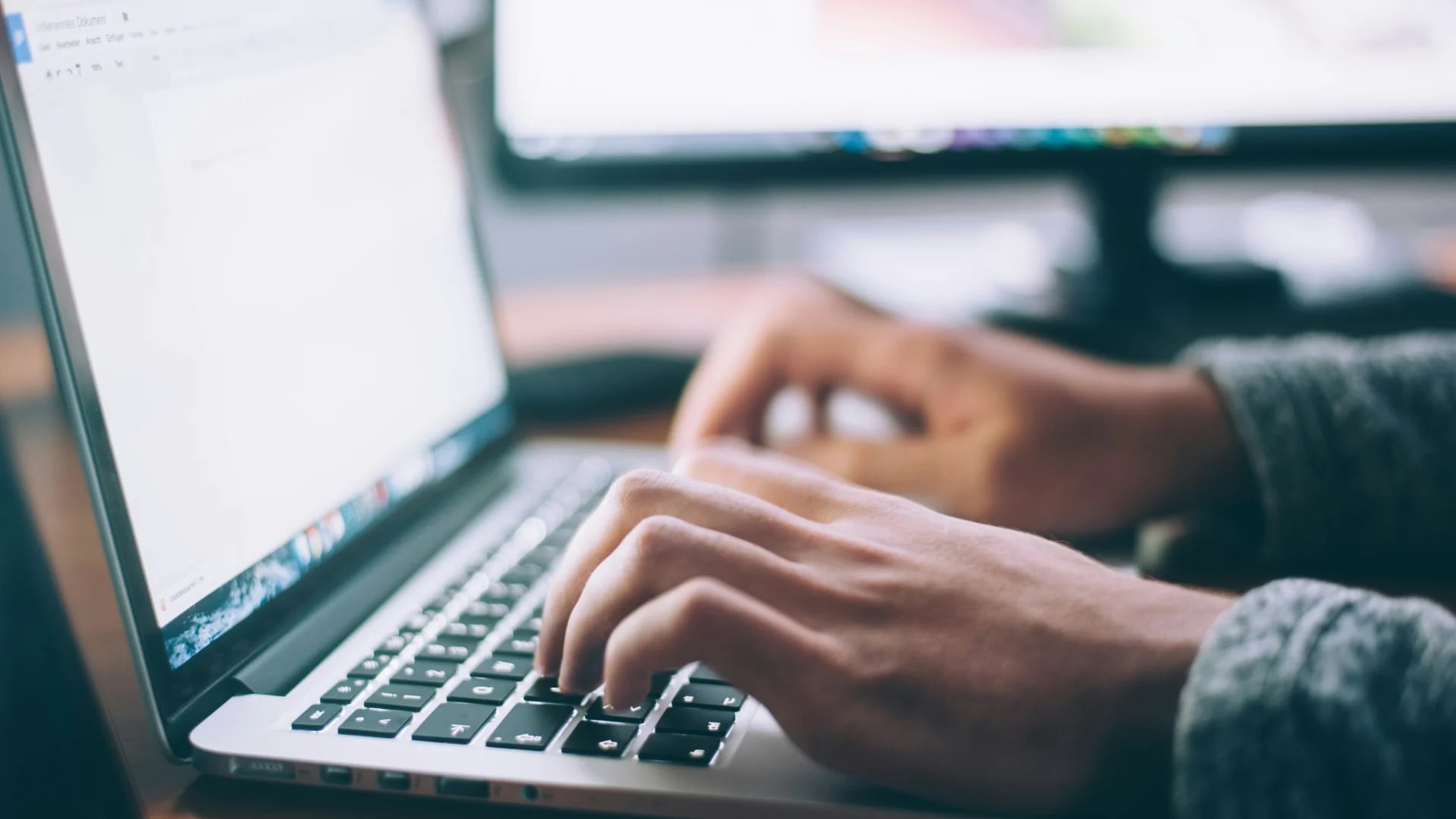Nem robô pega robô: IAs falham em identificar outras IAs no Teste de Turing
