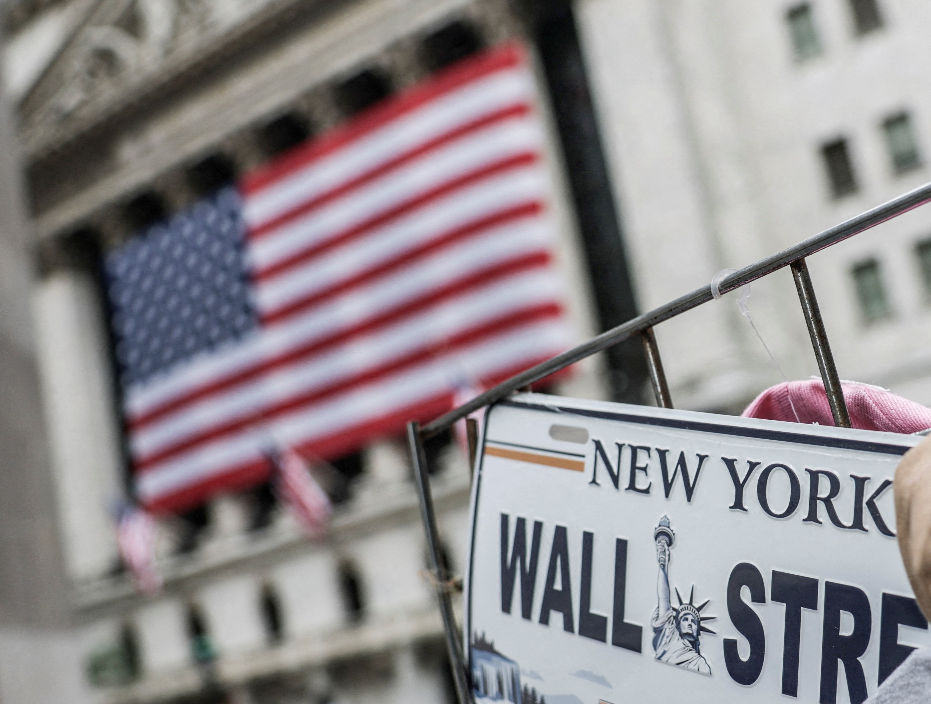 S&P 500 e Nasdaq caem com perdas em chips e foco em balanços e dados econômicos
