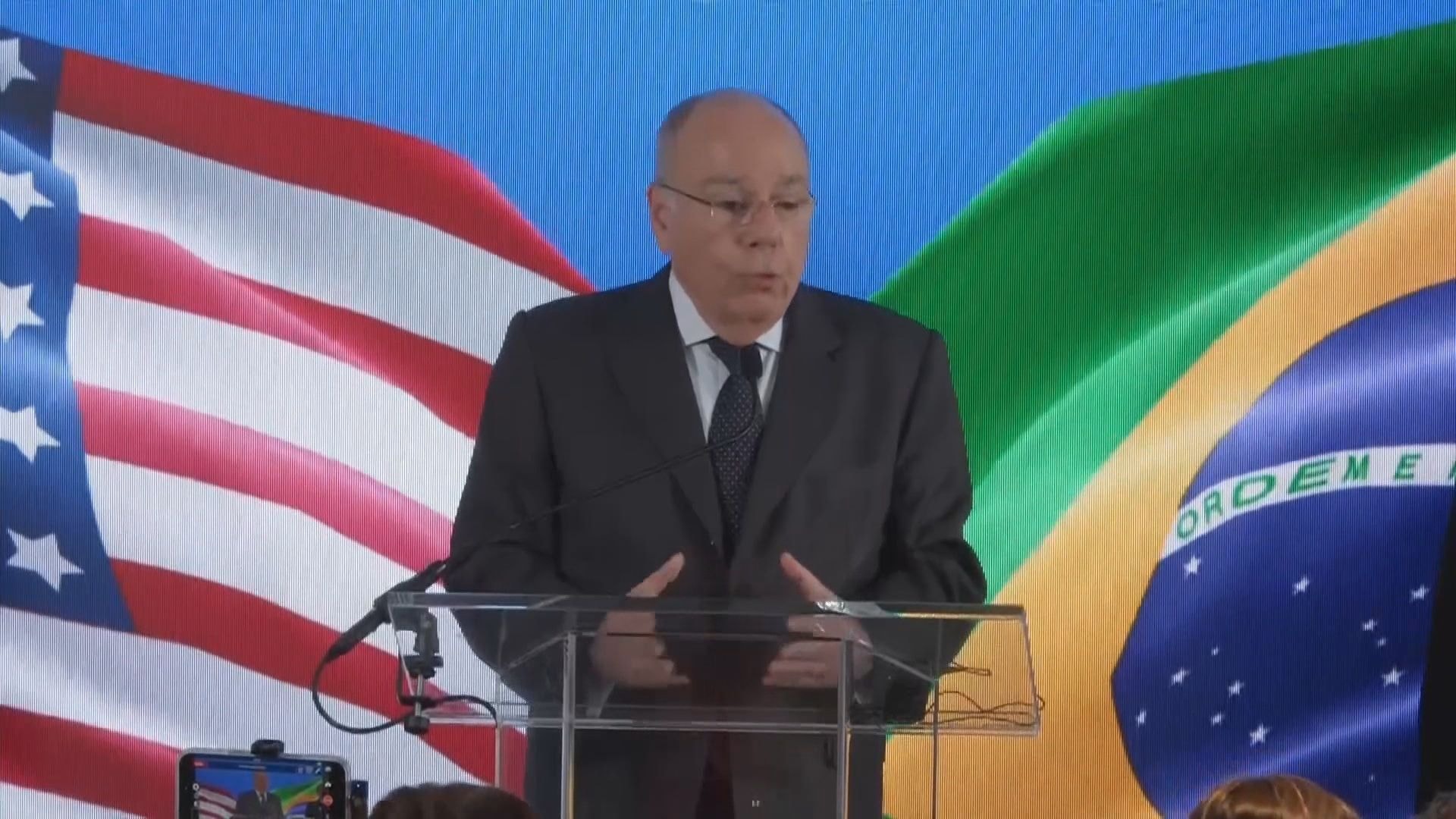 Ação militar dos EUA no Brasil é exercício de imaginação, diz especialista