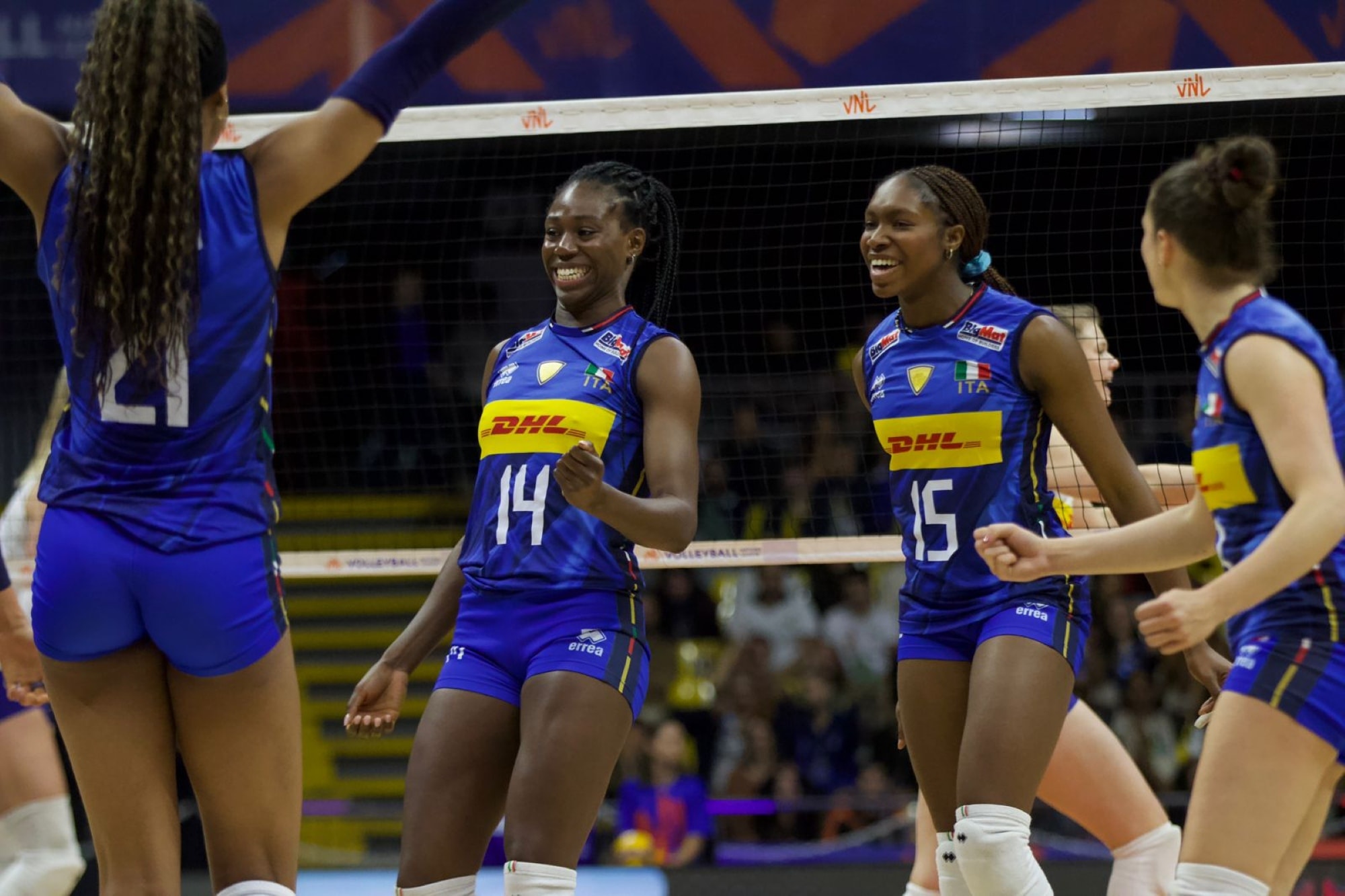 Terceiro dia da VNL em Brasília tem zebra búlgara e domínio italiano. Veja vídeo
