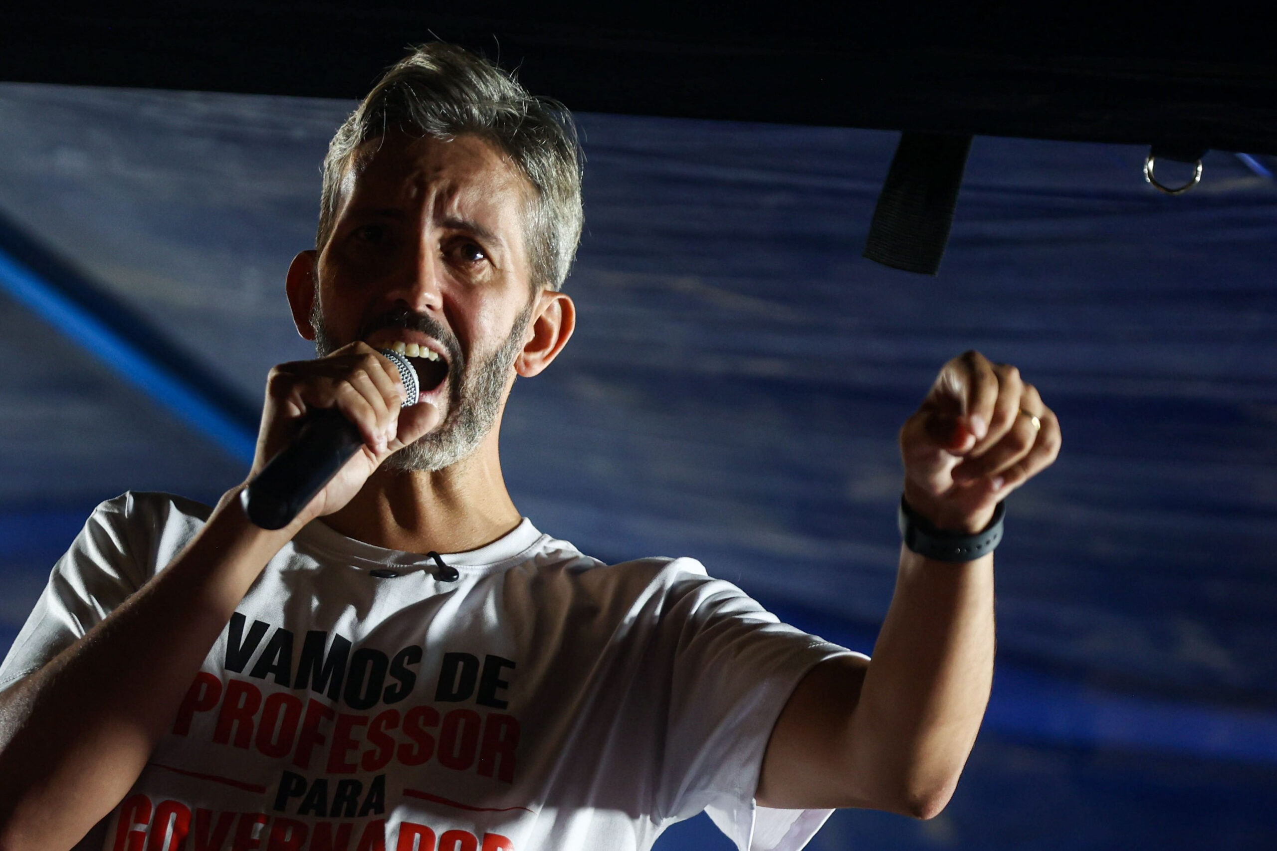 Leandro Grass faz panfletagem e participa de sabatina nesta 5ª (15/10)