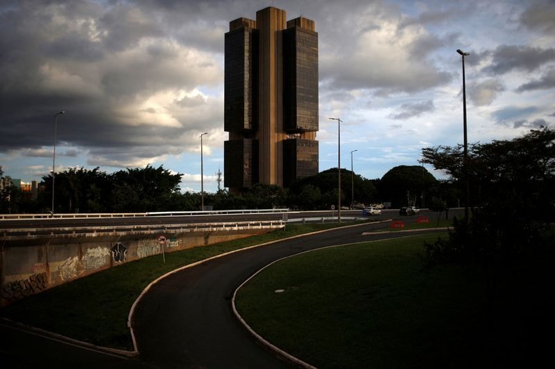 Documentação incompleta trava empréstimo do FGC ao Banco de Brasília