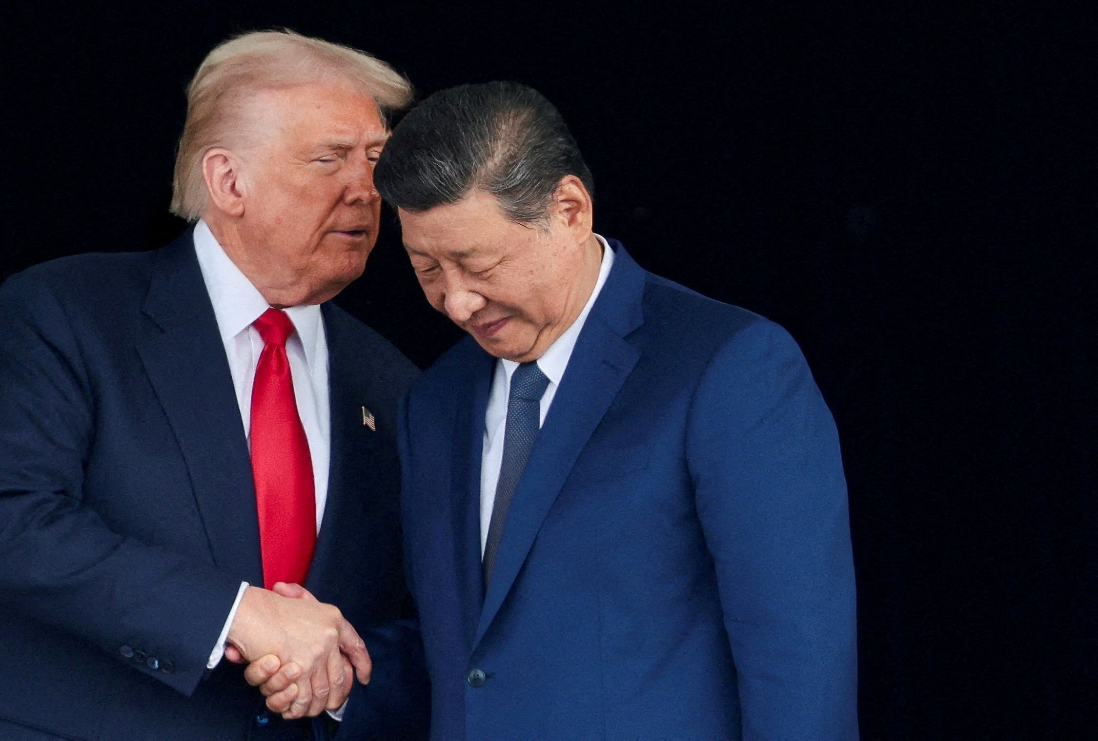 Trump diz que Xi Jinping ofereceu ajuda para mediar conflito com Irã