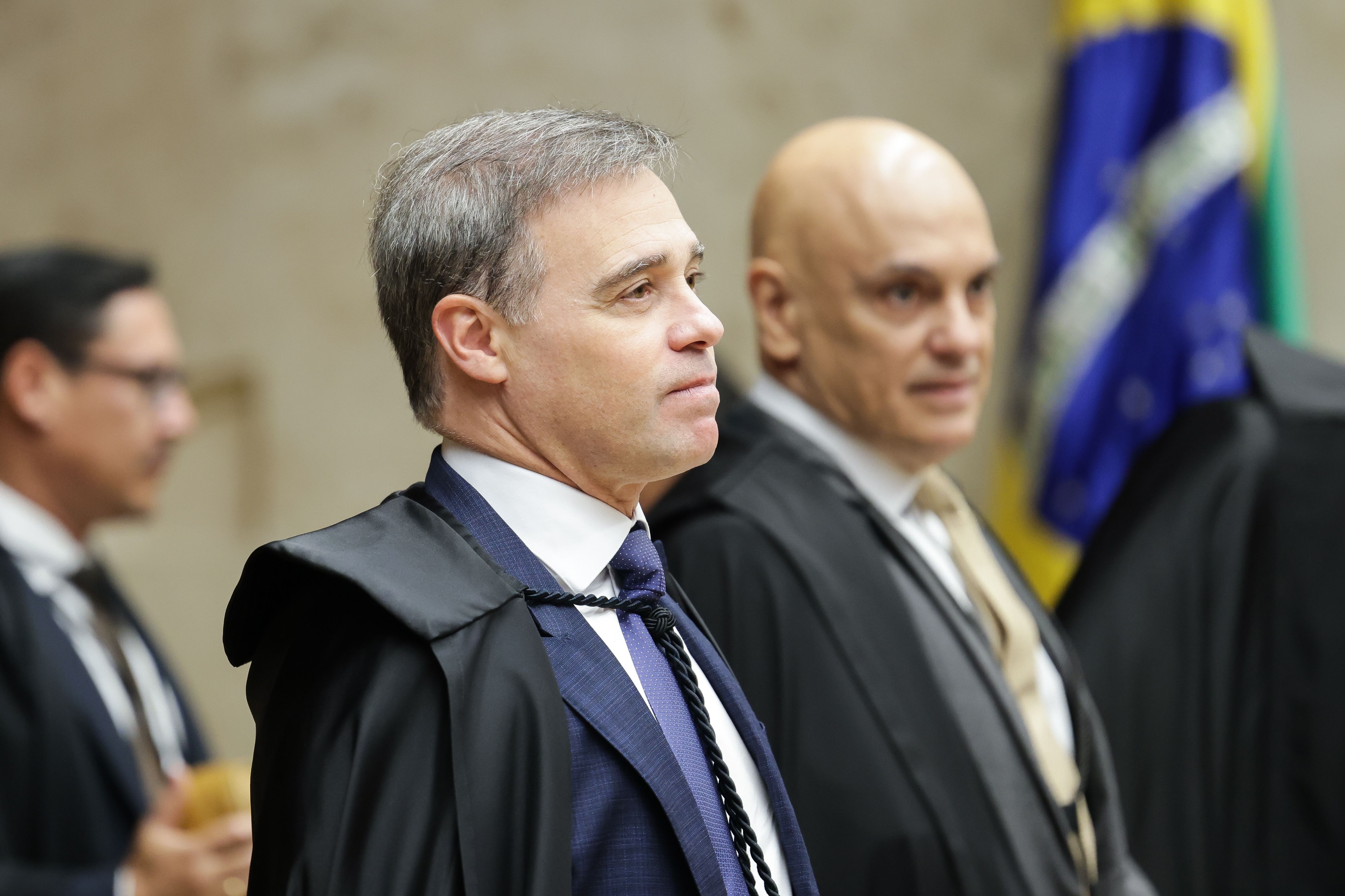 “Guerra interna”: Como a crise no STF repercute na imprensa internacional