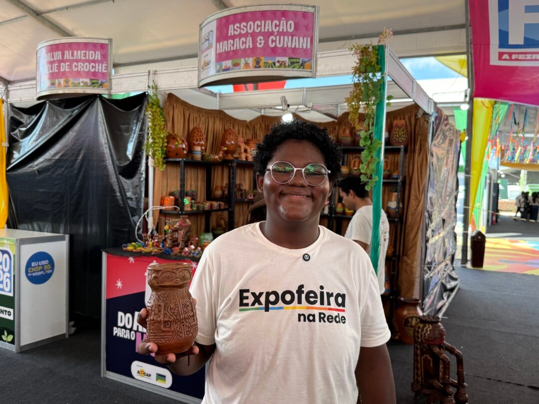 Com passaporte na mão, estudantes exploram a ExpoFeira em tour interativo