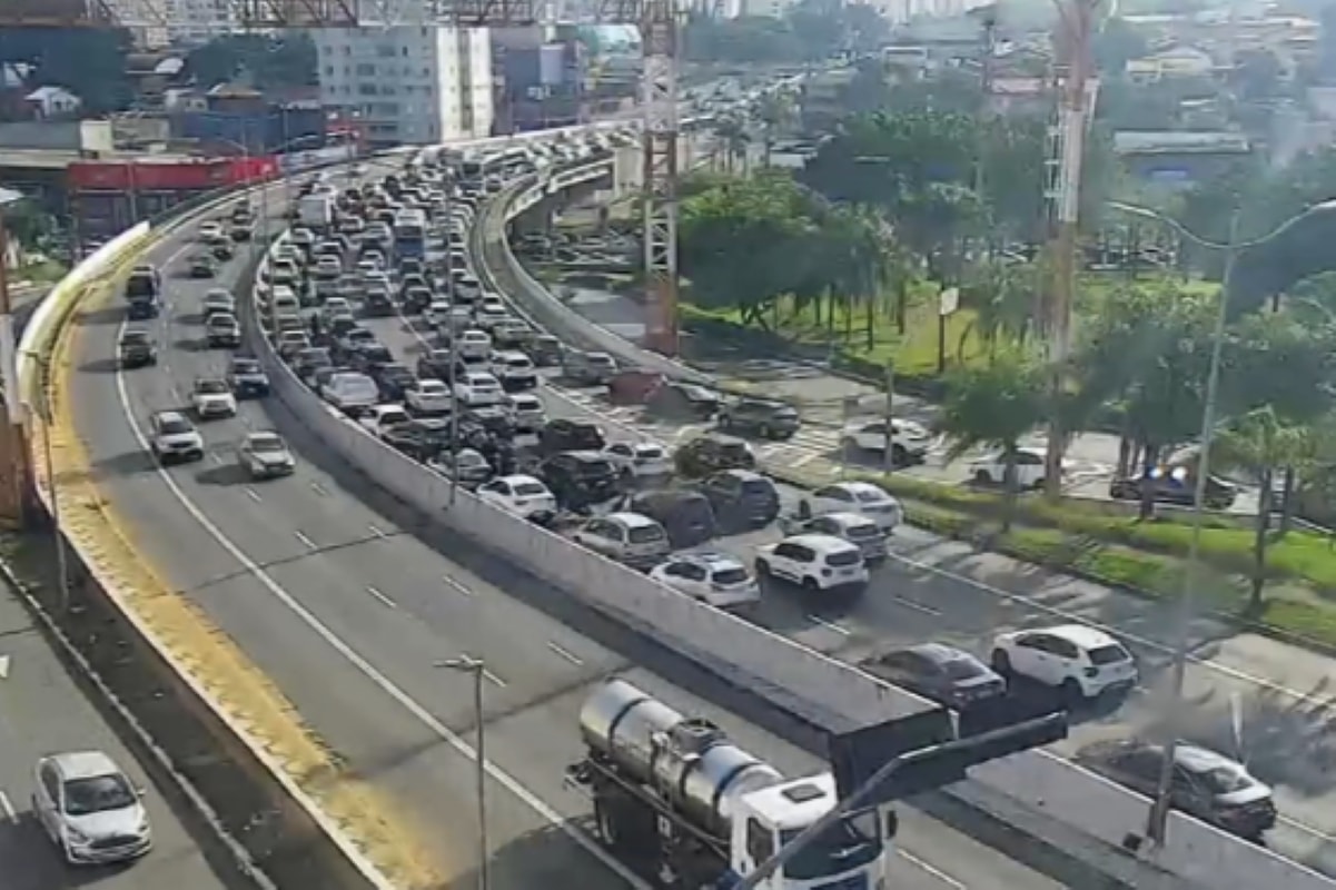 Motoristas de app protestam contra mudanças em PL de regulamentação