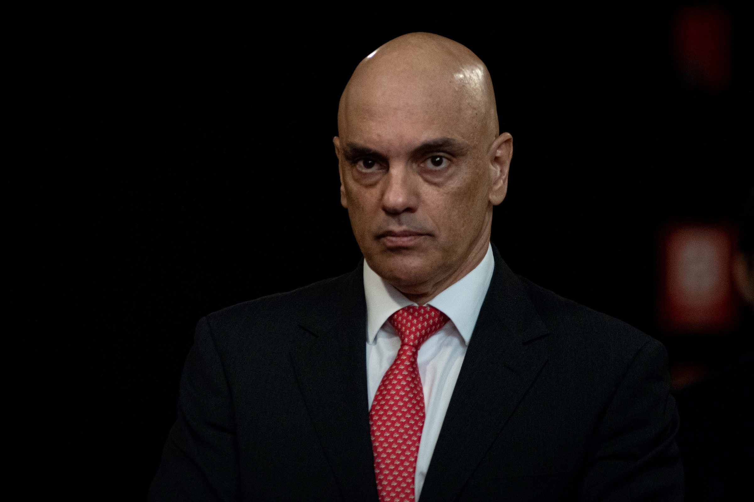 Juíza dos EUA autoriza AGU a responder à Rumble em ação contra Moraes