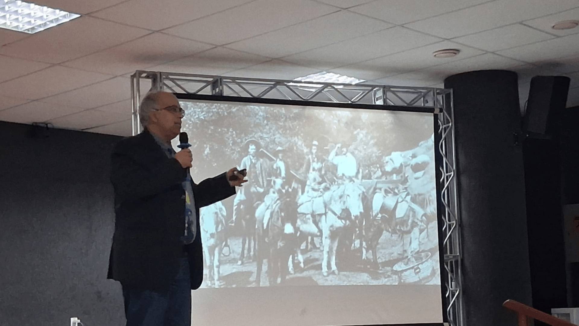 Quem é o brasileiro que descobriu nova rota para Marte