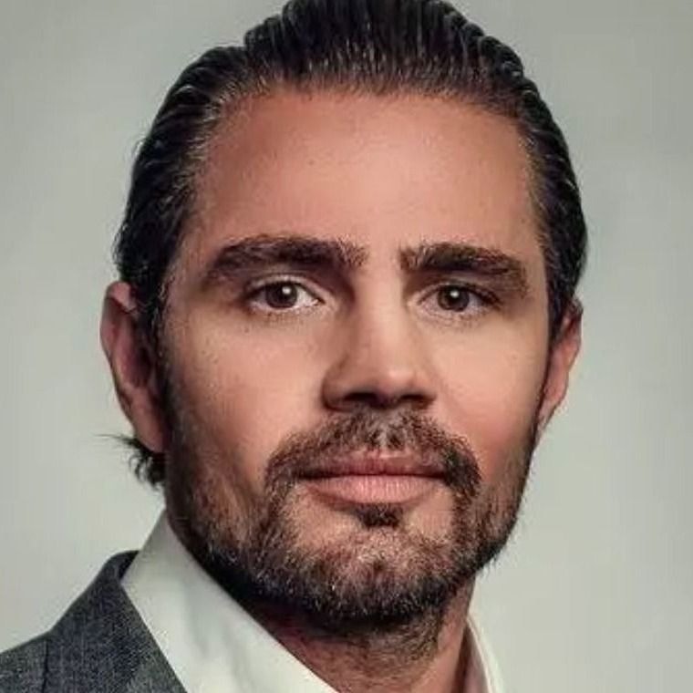 Mendonça pede vista e suspende julgamento no STF sobre Eduardo Bolsonaro